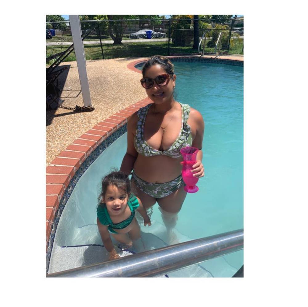 Meet your Posher, Suzette